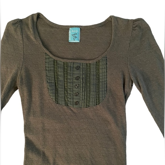 Long-Sleeved Puff Shoulder Green Top - Picture 3 of 5